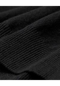 GANT - Czarny sweter z wełną. Kolor: czarny. Materiał: wełna. Długość rękawa: długi rękaw. Długość: długie. Wzór: haft. Styl: klasyczny #6