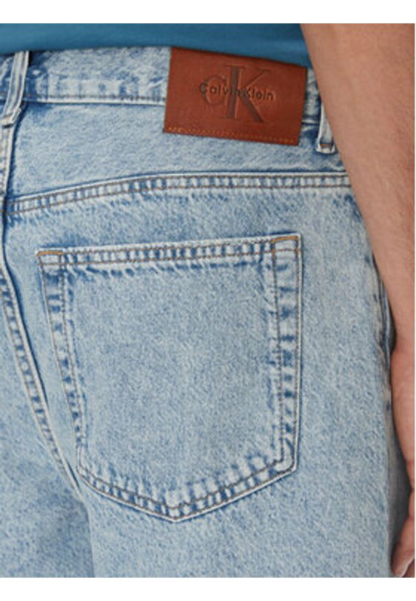 Calvin Klein Jeans Szorty jeansowe 90's LV04RB930G Niebieski Regular Fit. Kolor: niebieski. Materiał: bawełna