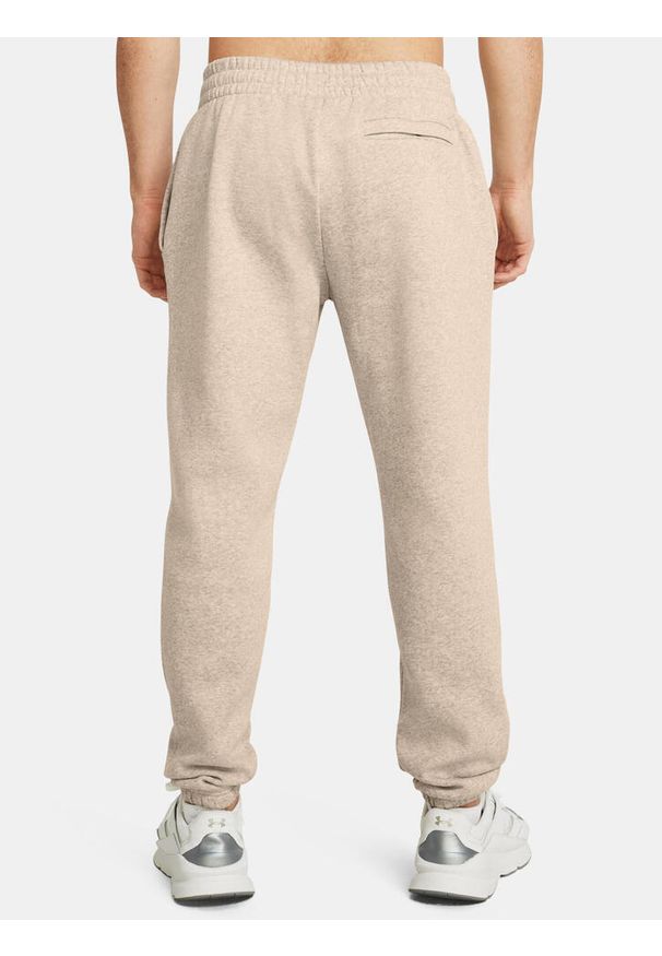 Spodnie treningowe męskie Under Armour Essential Fleece Joggers. Kolor: brązowy. Sport: fitness