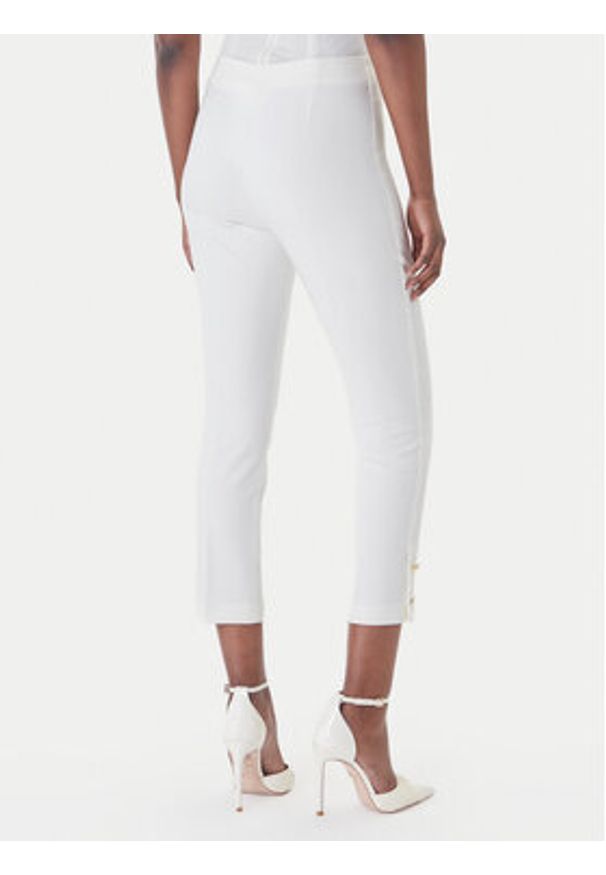 Rinascimento Spodnie materiałowe CFC0128641003 Biały Slim Fit. Kolor: biały. Materiał: materiał