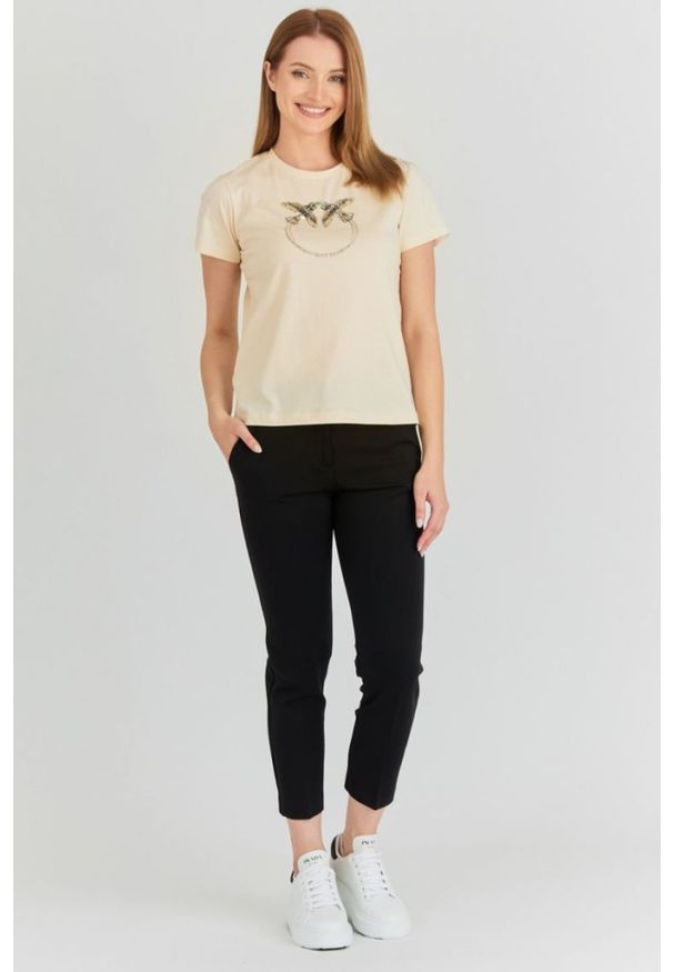 Pinko - PINKO Beżowy t-shirt damski z logo z cekinów, Rozmiar L. Kolor: beżowy. Materiał: prążkowany