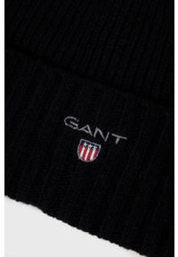 GANT - Gant Czapka wełniana kolor czarny z grubej dzianiny. Kolor: czarny. Materiał: dzianina, wełna. Wzór: ze splotem
