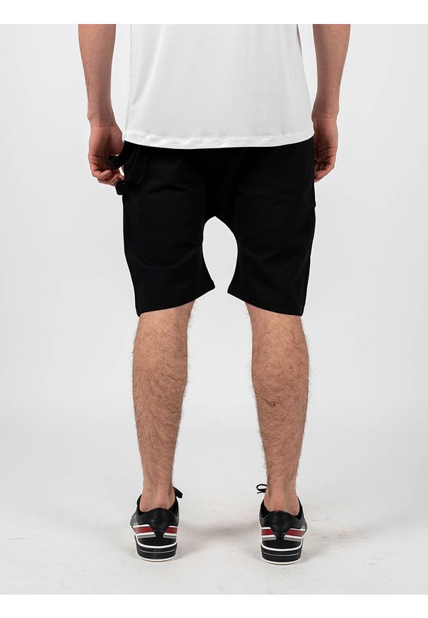 La Haine Inside Us Szorty "Estinti Unisex" | P2303 3M | Estinti | Mężczyzna | Czarny. Okazja: na co dzień. Kolor: czarny. Materiał: nylon, elastan, wiskoza. Wzór: aplikacja. Styl: casual