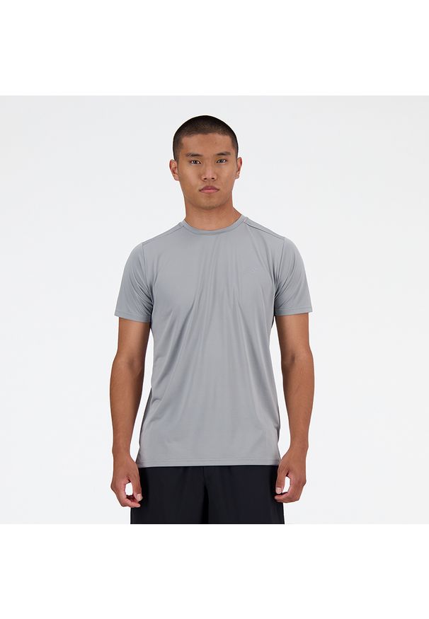 Koszulka męska New Balance MT41222YST – szara. Kolor: szary. Materiał: materiał, poliester. Sport: fitness