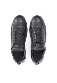 Kazar - Minimalistyczne czarne sneakersy męskie na karbowanej podeszwie. Okazja: do pracy, na spacer. Kolor: czarny. Materiał: skóra. Szerokość cholewki: normalna. Sport: turystyka piesza #2