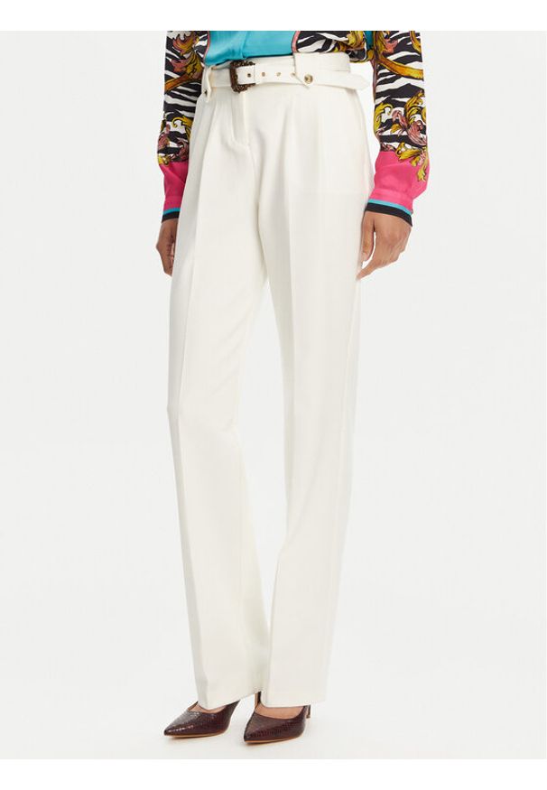 Versace Jeans Couture Spodnie materiałowe 78HAA111 Biały Straight Fit. Kolor: biały. Materiał: syntetyk