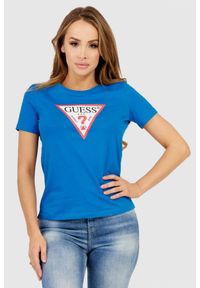 Guess - GUESS Niebieski t-shirt damski z dużym trójkątnym logo. Kolor: niebieski. Materiał: bawełna. Wzór: nadruk #1