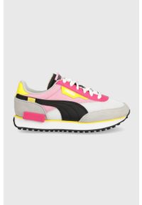 Puma sneakersy dziecięce kolor różowy. Nosek buta: okrągły. Zapięcie: sznurówki. Kolor: różowy. Materiał: guma
