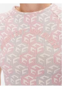 Guess T-Shirt V3GP08 KBP41 Różowy Regular Fit. Kolor: różowy. Materiał: bawełna #6