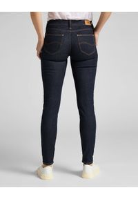 Lee - Spodnie jeansowe damskie LEE SCARLETT RINSE. Okazja: do pracy, na spacer, na co dzień. Kolor: niebieski. Materiał: jeans. Styl: casual #5