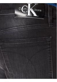 Calvin Klein Jeans Szorty jeansowe J30J320525 Czarny Slim Fit. Kolor: czarny. Materiał: bawełna #3