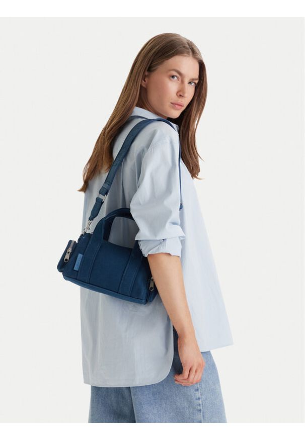 Calvin Klein Torebka Webbing Strap Canvas Pocket Bag LV04F3464G Niebieski. Kolor: niebieski