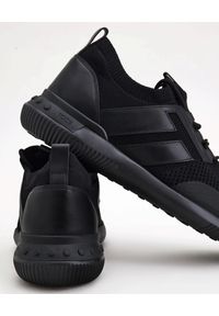 TOD'S - Czarne sportowe sneakersy. Okazja: na co dzień, na spacer. Kolor: czarny. Materiał: dresówka, puch, guma, tkanina. Sport: turystyka piesza #7