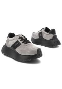 Sneakersy damskie Filippo, skórzane na masywnej podeszwie i sznurowane z okrągłym noskiem, szare, DP6785-25-GR. Okazja: na co dzień. Nosek buta: okrągły. Kolor: szary. Materiał: skóra. Szerokość cholewki: normalna. Styl: casual, elegancki #5