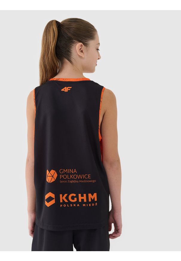 4f - 4F Koszulka meczowa replika wyjazdowa z sezonu 2024/25 dziecięca 4F x MKS Polkowice - multikolor 158/164 (12-14 lat). Typ kołnierza: dekolt w serek. Kolor: wielokolorowy. Materiał: dzianina, włókno, materiał, syntetyk. Wzór: gładki, nadruk, ze splotem. Sezon: lato. Sport: koszykówka, fitness