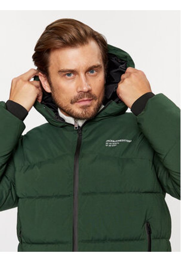 Jack & Jones - Jack&Jones Kurtka zimowa 12236065 Zielony Regular Fit. Kolor: zielony. Materiał: syntetyk. Sezon: zima