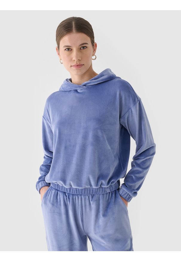 4f - 4F Bluza dresowa z weluru nierozpinana z kapturem damska - granatowa S. Okazja: na co dzień. Typ kołnierza: kaptur. Kolor: niebieski. Materiał: welur, dresówka. Wzór: gładki, jednolity, ze splotem. Styl: casual, sportowy