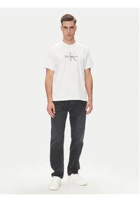 Calvin Klein Jeans T-Shirt Hero Monologo LV04RB862G Biały Regular Fit. Kolor: biały. Materiał: bawełna #3