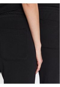 Converse Spodnie dresowe Unisex Go-To All Star Patch 10024947-A01 Czarny Regular Fit. Kolor: czarny. Materiał: bawełna, dresówka #3