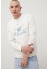 Mustang bluza bawełniana męska kolor beżowy z nadrukiem. Okazja: na co dzień. Kolor: beżowy. Materiał: bawełna. Wzór: nadruk. Styl: casual