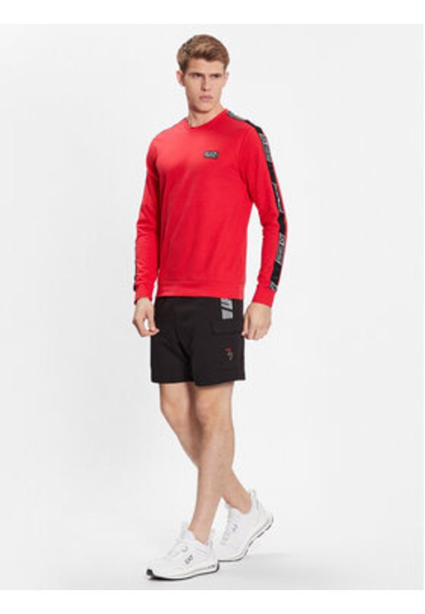 EA7 Emporio Armani Szorty sportowe 3RPS55 PJLIZ 1200 Czarny Regular Fit. Kolor: czarny. Materiał: bawełna. Styl: sportowy