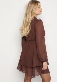 Born2be - Brązowa Rozkloszowana Sukienka Siateczkowa z Bufiastymi Rękawami Isovana. Okazja: na co dzień. Kolor: brązowy. Styl: casual, elegancki #7