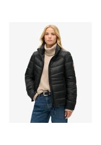 Superdry - Kurtka pikowana Fuji Quilt od SUPERDRY. Kolor: czarny. Długość rękawa: długi rękaw. Styl: elegancki #1