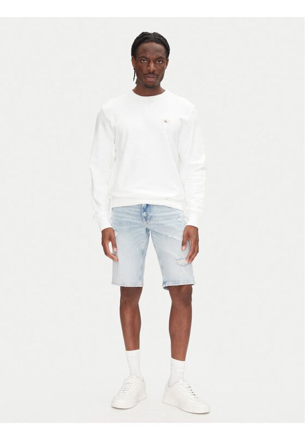 Tommy Jeans Szorty jeansowe Ronnie DM0DM21300 Niebieski Regular Fit. Kolor: niebieski. Materiał: bawełna