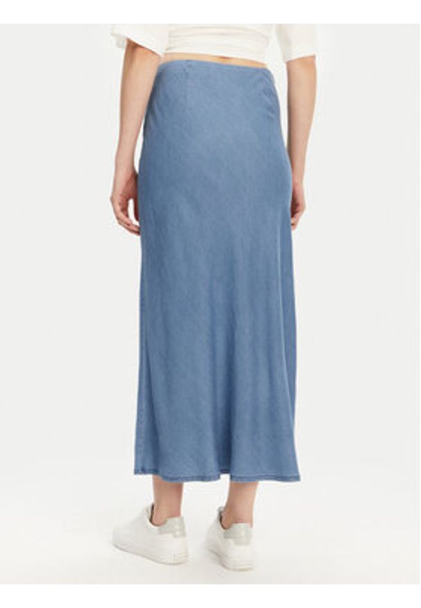 only - ONLY Spódnica maxi Chigo 15338281 Niebieski Regular Fit. Kolor: niebieski. Materiał: lyocell
