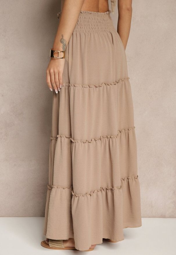 Renee - Beżowa Rozkloszowana Spódnica z Gumką w Talii Zdobiona Falbanami Dovinelle. Okazja: na co dzień. Kolor: beżowy. Wzór: aplikacja. Styl: casual, elegancki