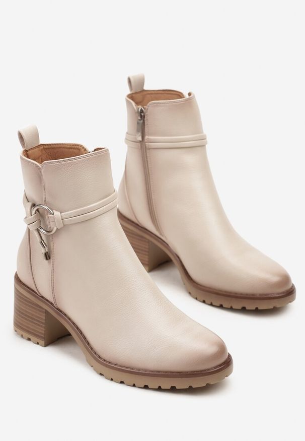 Renee - Beżowe Botki na Słupkowym Obcasie Zdobione Aplikacją Tulaviera. Okazja: na co dzień. Kolor: beżowy. Materiał: jeans. Szerokość cholewki: normalna. Wzór: aplikacja. Obcas: na obcasie. Styl: casual. Wysokość obcasa: średni