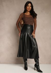 Renee - Czarna Plisowana Spódnica z Imitacji Skóry o Rozkloszowanym Kroju Tusdera. Okazja: na co dzień. Kolor: czarny. Materiał: skóra. Styl: casual, elegancki #1