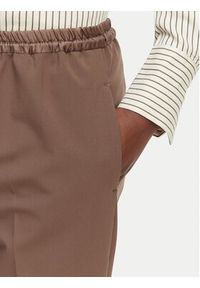 Marella Spodnie materiałowe Teso 2613131075 Brązowy Regular Fit. Kolor: brązowy. Materiał: syntetyk #5