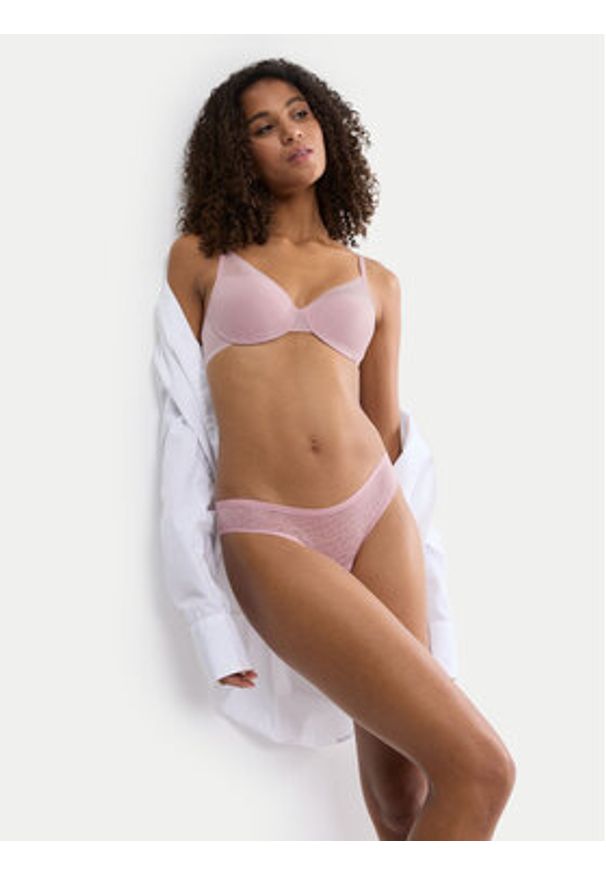 Triumph Figi klasyczne Signature Sheer 10222554 Różowy. Kolor: różowy. Materiał: syntetyk