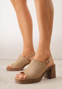 Born2be - Ciemnobeżowe Sandały VICES na Obcasie i Platformie z Imitacji Drewna Ilda. Okazja: na spacer, na co dzień, do pracy. Zapięcie: pasek. Kolor: beżowy. Obcas: na obcasie. Styl: casual, klasyczny. Wysokość obcasa: średni #6