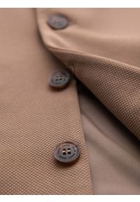 Ombre Clothing - Dopasowana elegancka kamizelka męska z elastanem i klapami – brązowa V1 - Rozmiar: L. Kolor: brązowy. Materiał: elastan. Wzór: gładki, jednolity. Styl: elegancki #6