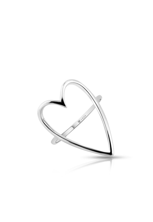 W.KRUK - Srebrny pierścionek z sercem. Materiał: srebrne. Kolor: srebrny. Wzór: aplikacja