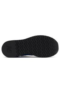 Buty dziecięce New Balance GC323AD – niebieskie. Okazja: na co dzień, na uczelnię. Kolor: niebieski. Materiał: syntetyk, materiał. Szerokość cholewki: normalna #5