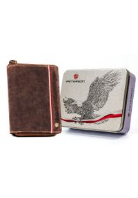 Portfel patriotyczny Peterson [DH] PTN 340P-01 brązowy. Kolor: brązowy. Materiał: skóra, nubuk