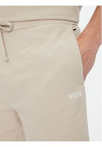 BOSS Szorty sportowe Waffle 50535884 Beżowy Regular Fit. Kolor: beżowy. Materiał: syntetyk, bawełna. Styl: sportowy #4