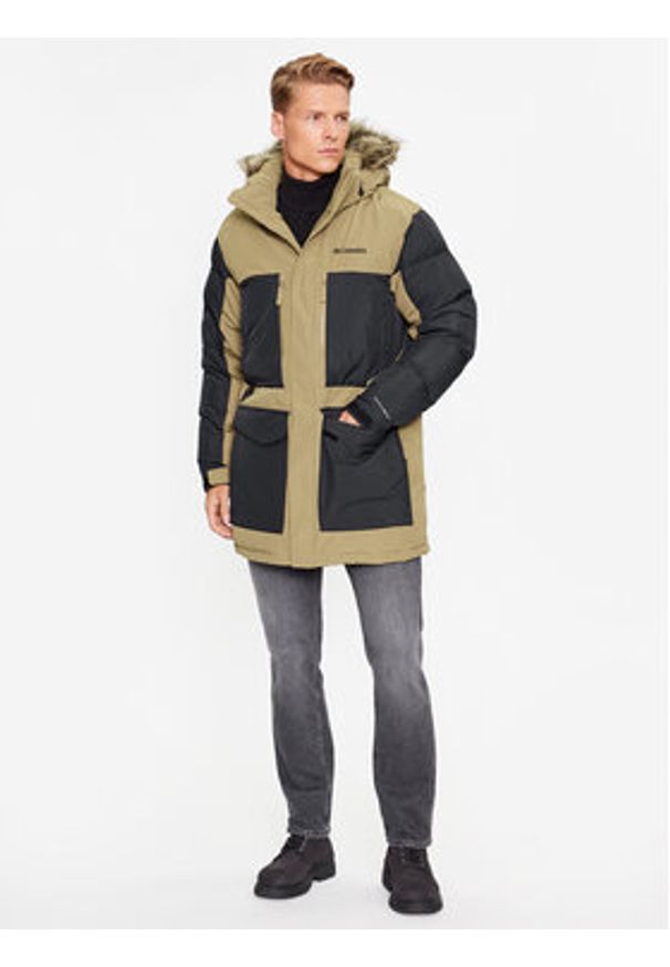 columbia - Columbia Parka Marquam Peak Fusion™ Parka Brązowy Regular Fit. Kolor: brązowy. Materiał: syntetyk