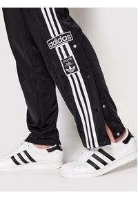 Adidas - adidas Spodnie dresowe adicolor Classics Adibreak HB9501 Czarny Regular Fit. Kolor: czarny. Materiał: syntetyk