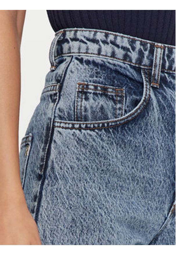 Rinascimento Jeansy CFC0119969003 Niebieski Regular Fit. Kolor: niebieski