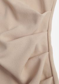 Born2be - Beżowa Sukienka Midi z Kwadratowym Dekoltem Revinane. Okazja: na co dzień. Typ kołnierza: dekolt kwadratowy. Kolor: beżowy. Styl: casual, elegancki. Długość: midi #5