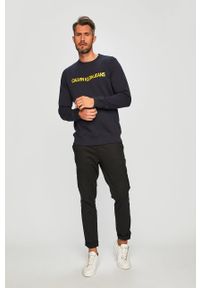 Calvin Klein Jeans - Bluza bawełniana. Okazja: na co dzień. Typ kołnierza: bez kaptura. Kolor: niebieski. Materiał: bawełna. Wzór: nadruk. Styl: casual #3