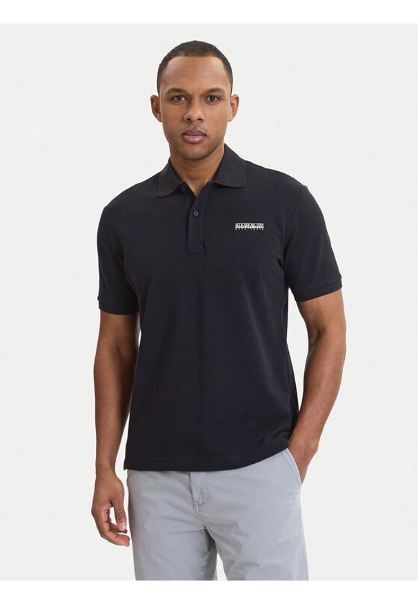 Napapijri Polo E-Small Box NP0A88TQ Czarny Relaxed Fit. Typ kołnierza: polo. Kolor: czarny. Materiał: bawełna