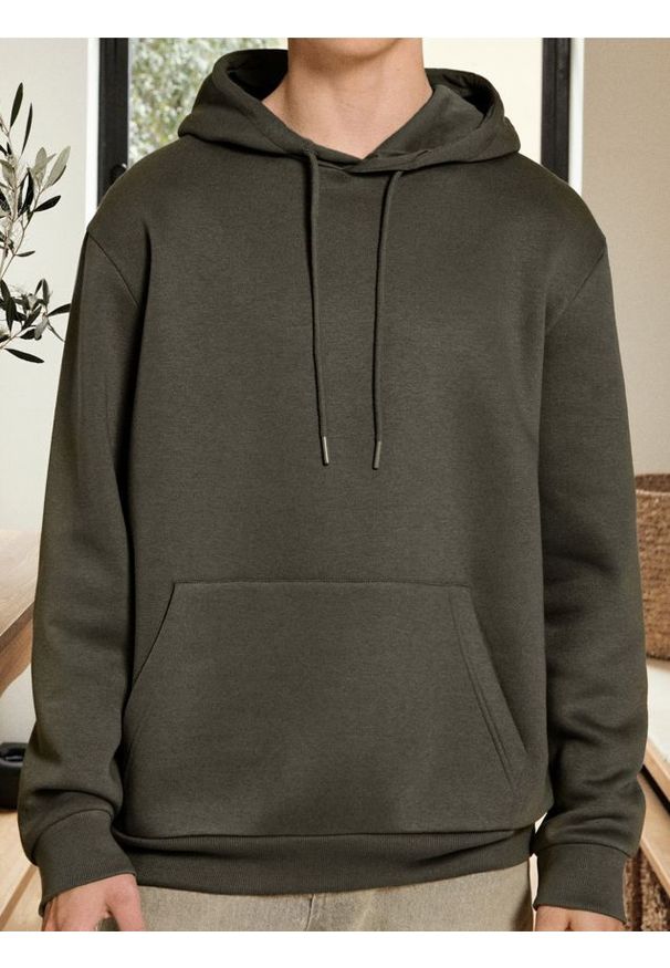 Sinsay - Bluza hoodie basic - zielony. Kolor: zielony