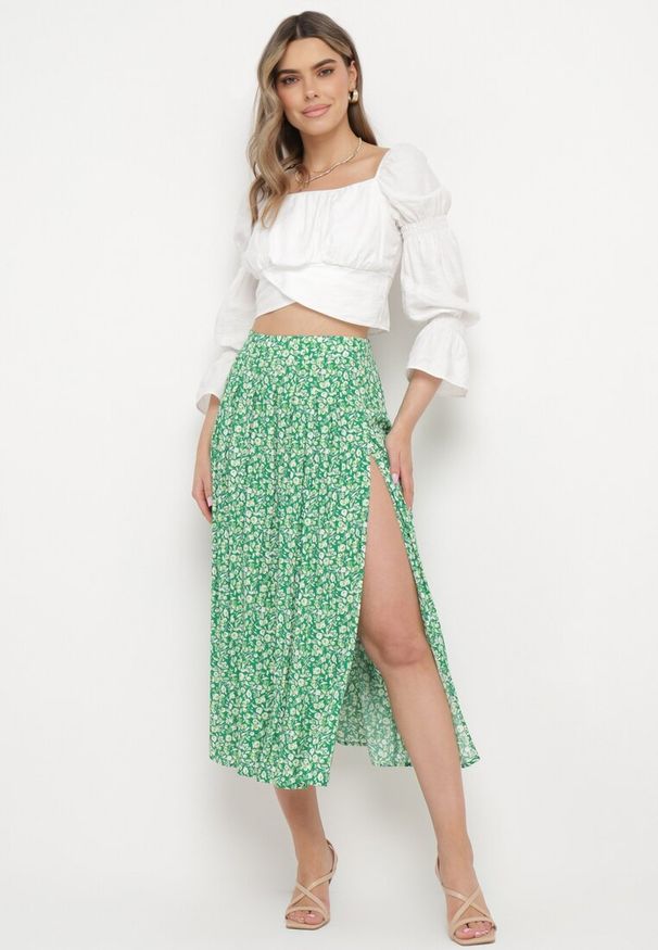 Born2be - Zielona Spódnica Midi z Wiskozy z Mocnym Rozcięciem na Boku Aliratta. Kolor: zielony. Materiał: wiskoza. Styl: elegancki