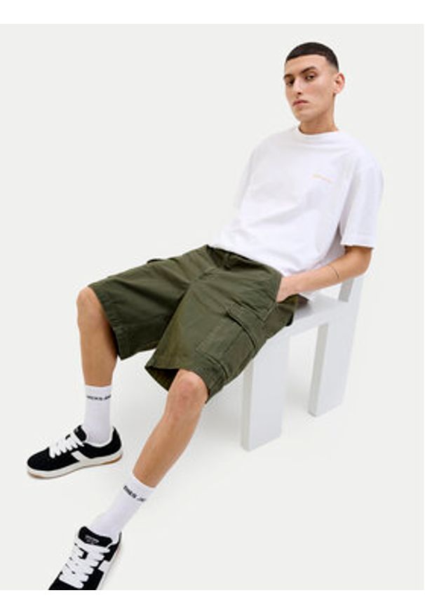 Jack & Jones - Jack&Jones Szorty materiałowe Karl 12269374 Zielony Loose Fit. Kolor: zielony. Materiał: bawełna