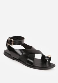 Born2be - Czarne Sandały Typu Japonki z Metaliczną Ozdobą Meledra. Okazja: na co dzień. Zapięcie: sprzączka. Kolor: czarny. Materiał: jeans. Wzór: aplikacja. Sezon: lato. Styl: casual, elegancki, klasyczny #4